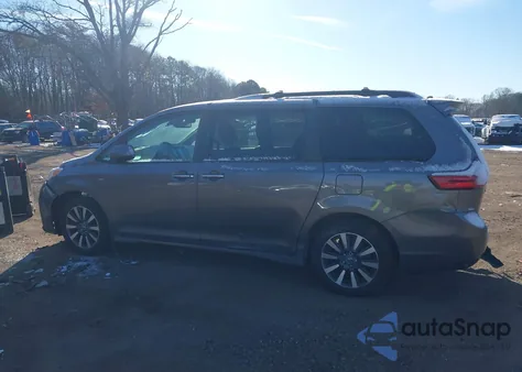 2018 Toyota Sienna Xle Premium 7 Passenger z USA, uszkodzony, nr VIN 5TDDZ3DC5JS199087